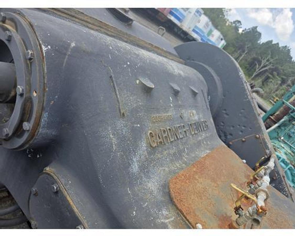 Used TRIPLEX MUD PUMP PAH200 DETROIT 8V92 WITH 5860 ST ALLISON