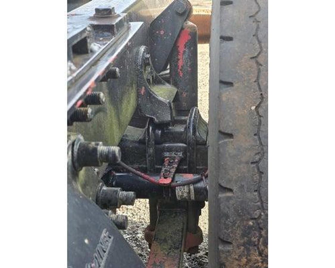 Used 2005 Freightliner CENTURY