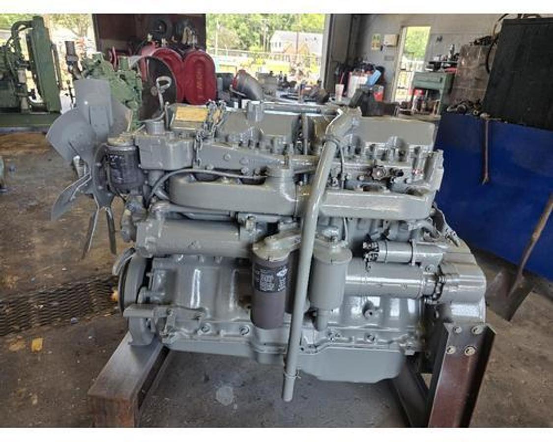 Used 1998 Mack RD690S E7