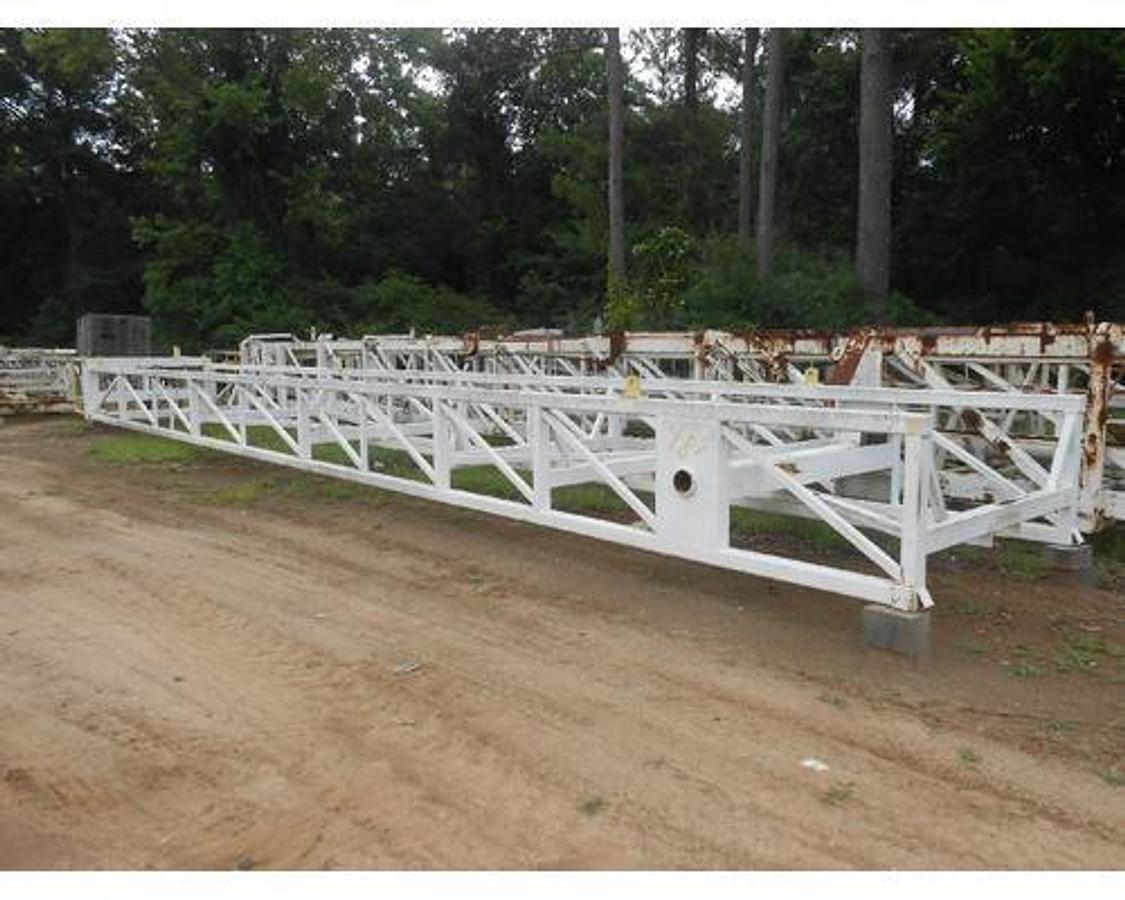 Used CRANE CARRIER