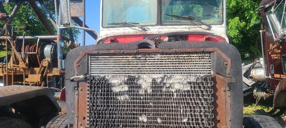 Used 2007 Peterbilt 335