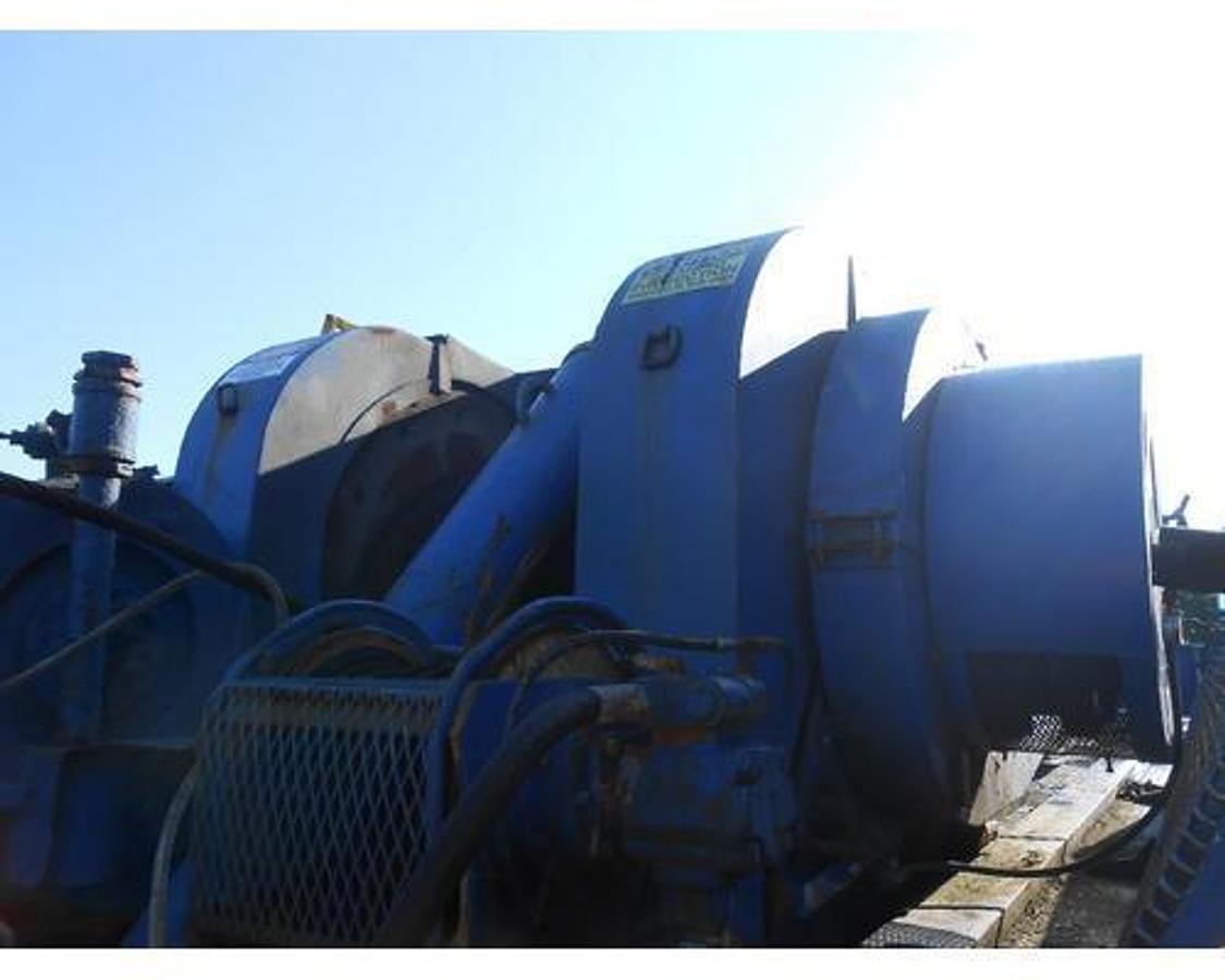 Used CRANE CARRIER RIG