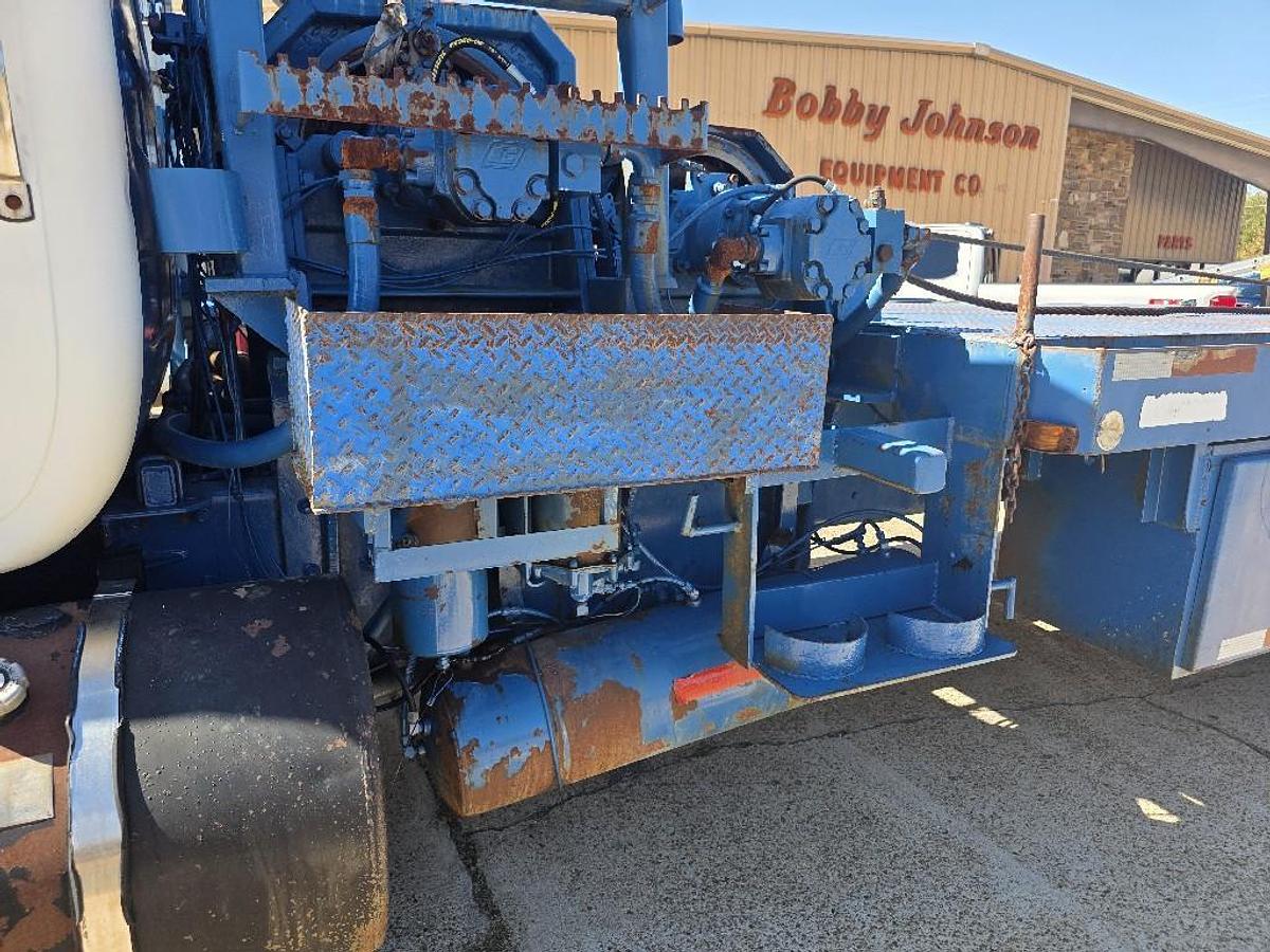 Used 1995 Mack RD688S