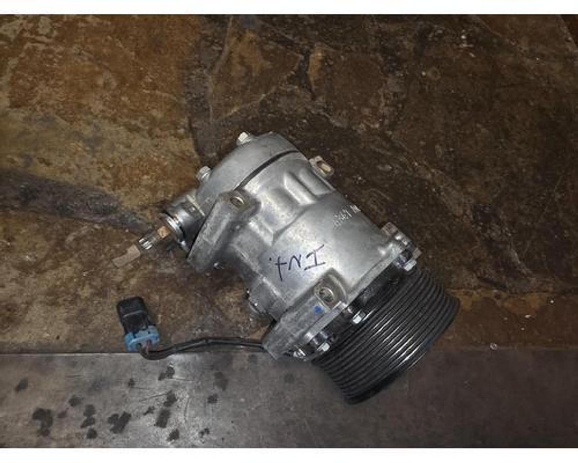 Used GOOD USED A/C COMPRESSOR #4347 FOR INTERNATIONAL DURASTAR N9 9.3L DIESEL