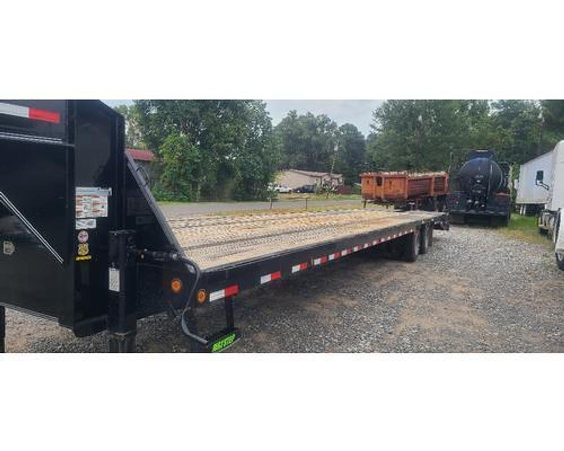 Used 2023 LOAD TRAIL LOAD TRAIL
