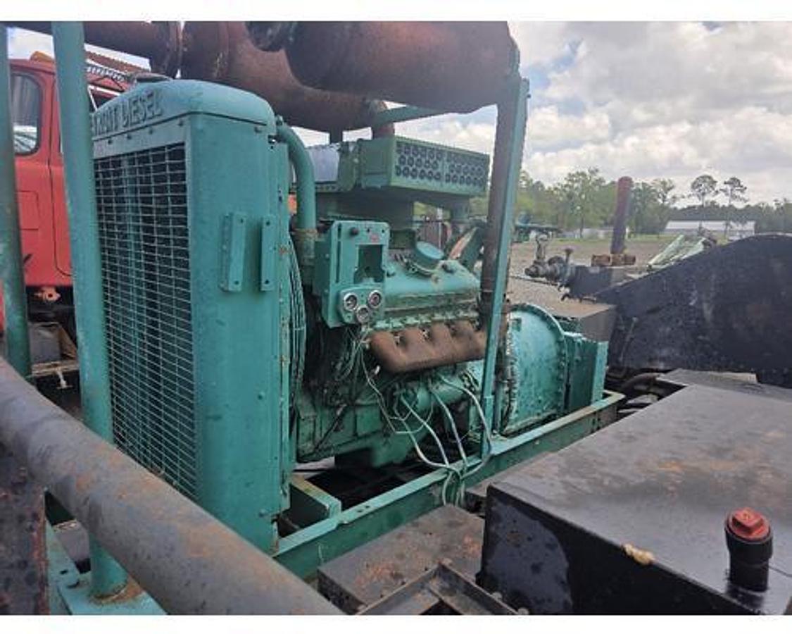 Used TRIPLEX MUD PUMP PAH200 DETROIT 8V92 WITH 5860 ST ALLISON
