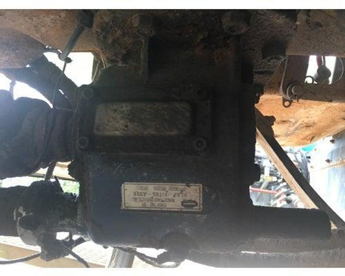 Used 2006 Mack CHN613