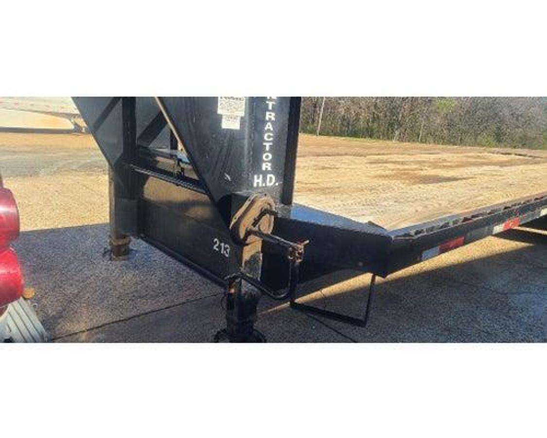 Used 2017 GOOSENECK FLAT BED
