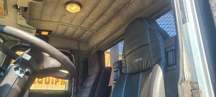 Used 2001 Peterbilt 379