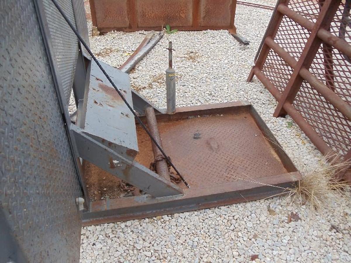 Used HEADACHE RACK STEEL, 85"W X 72"T