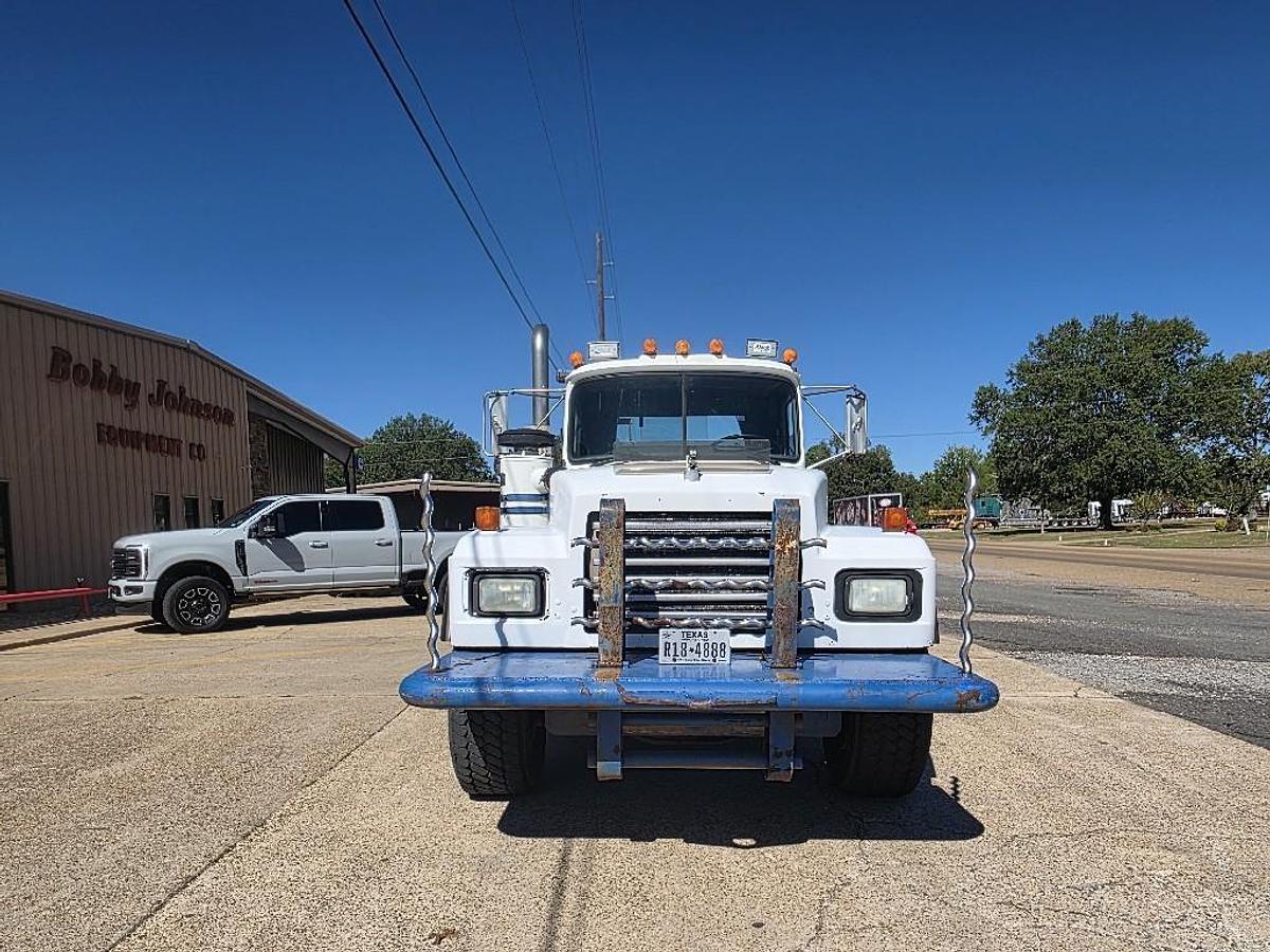 Used 1995 Mack RD688S