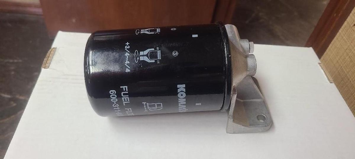 New surplus NEW SURPLUS KOMATSU FILTER BASE / HEAD  # 6114-71-6210