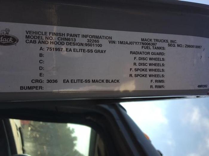 Used 2007 Mack CHN613