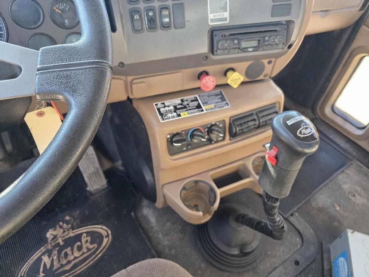 Used 2007 Mack CV713
