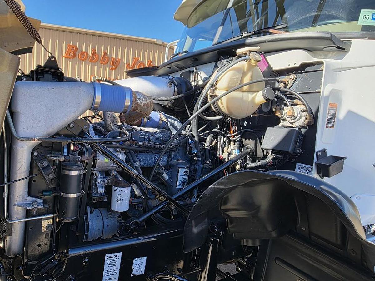 Used 2007 Mack CV713