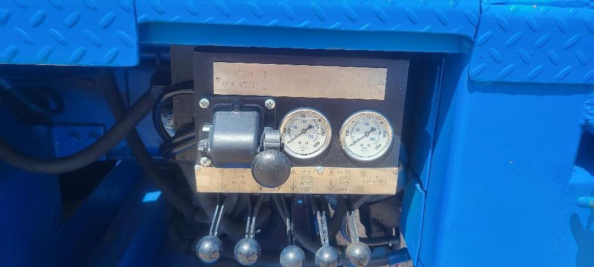 Used 2012 Freightliner 114SD