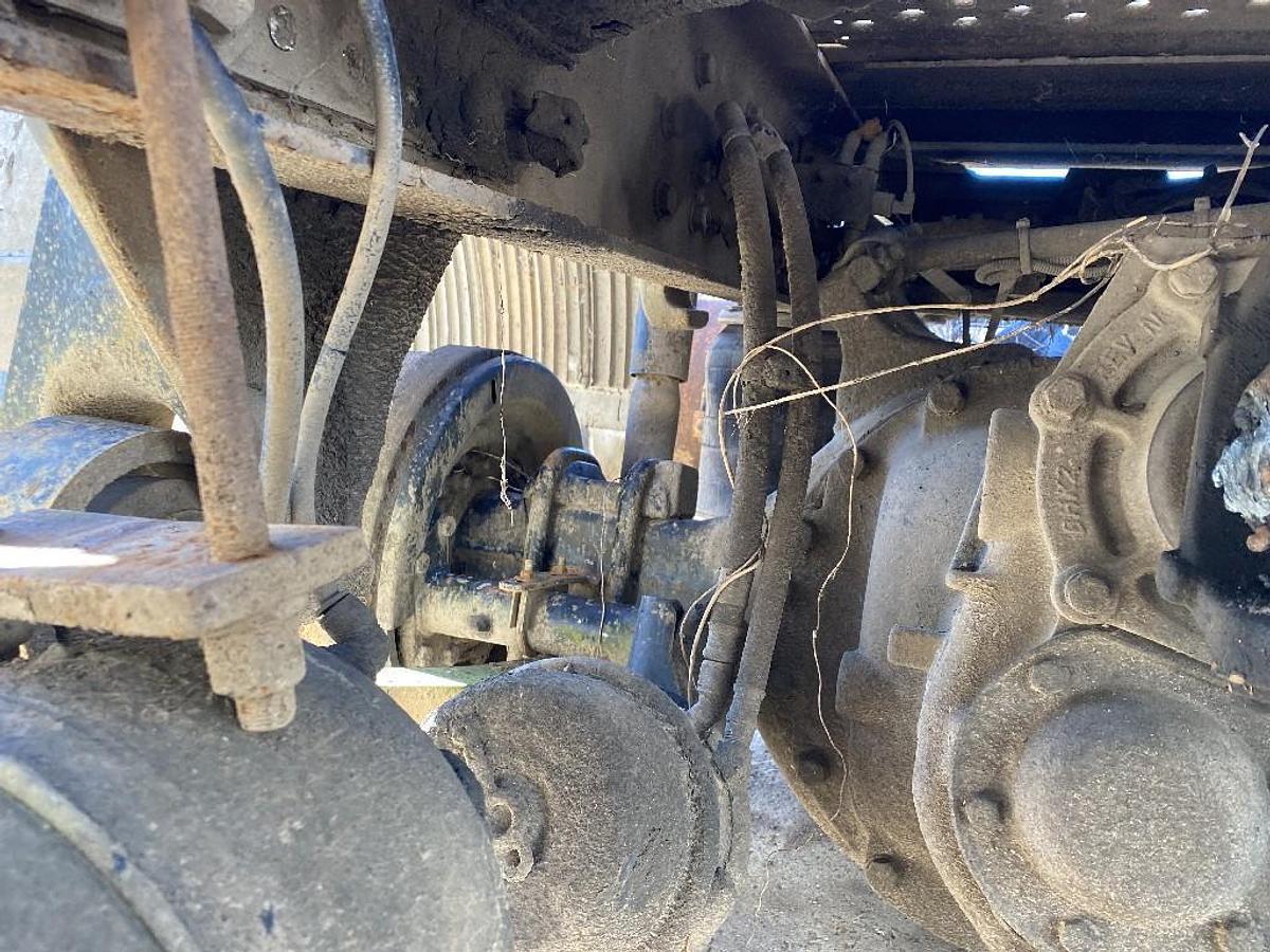 Used 2013 Freightliner CORONADO 122 SD