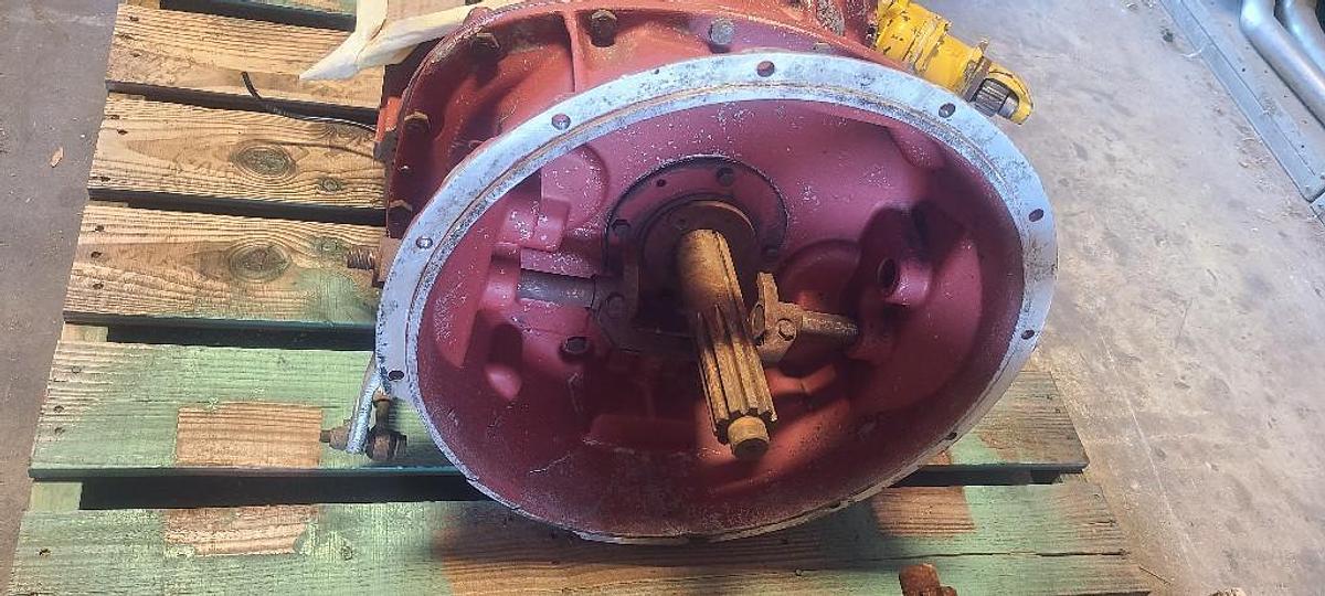 Used USED SPICER LLPSO165-10S   10 SPPED TRANSMISSION EXC.
CUSTOMER WILL NEED TO USE THEIR BELL HOUSING