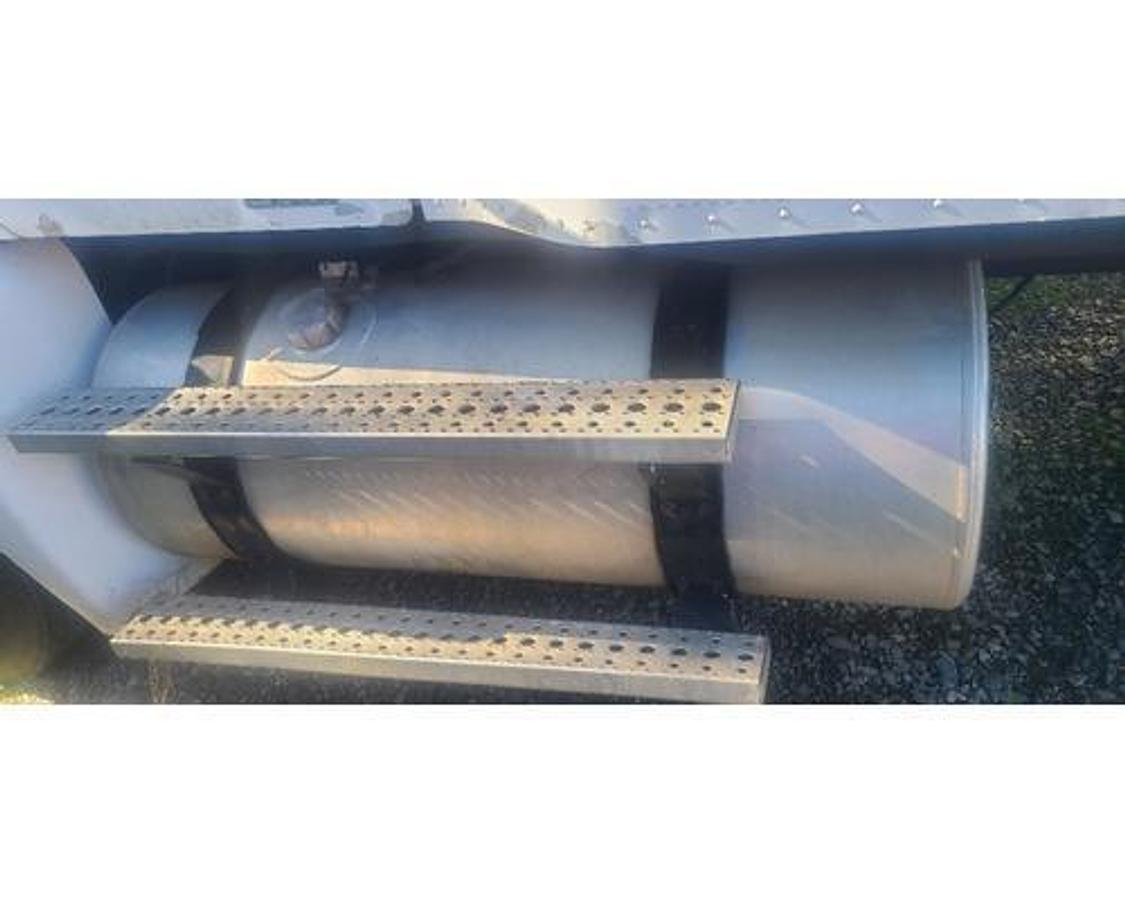 Used 2007 Freightliner FREIGHTLINER