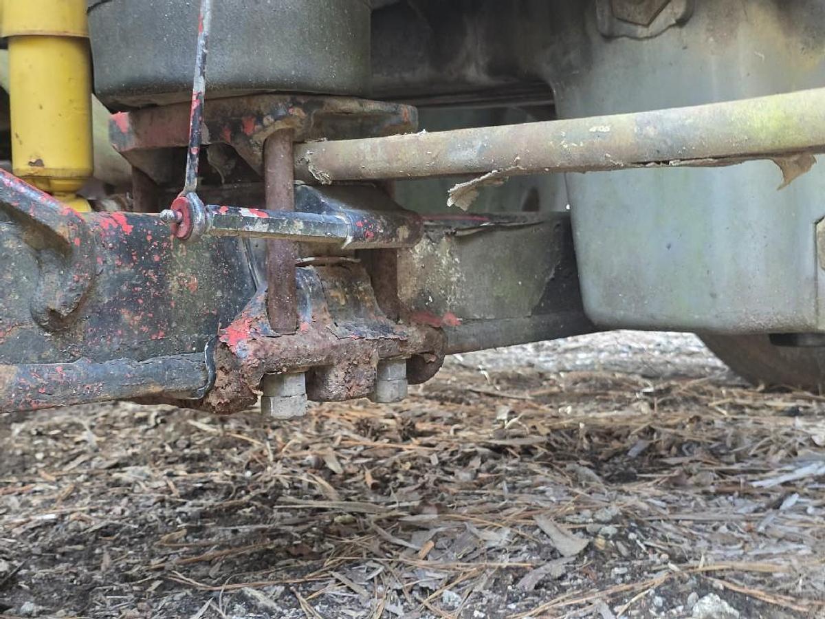 Used 2005 Freightliner CENTURY