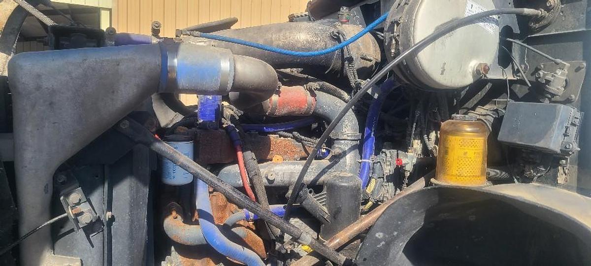 Used 2005 Mack CV713