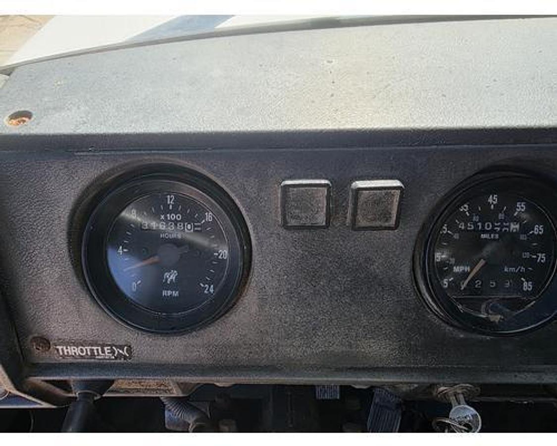 Used 1995 Mack RD688S