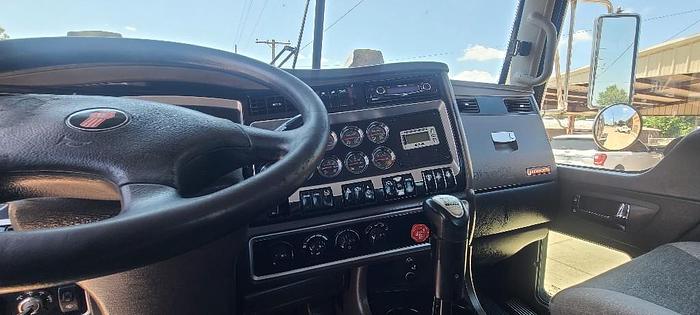 Used 2009 Kenworth T800