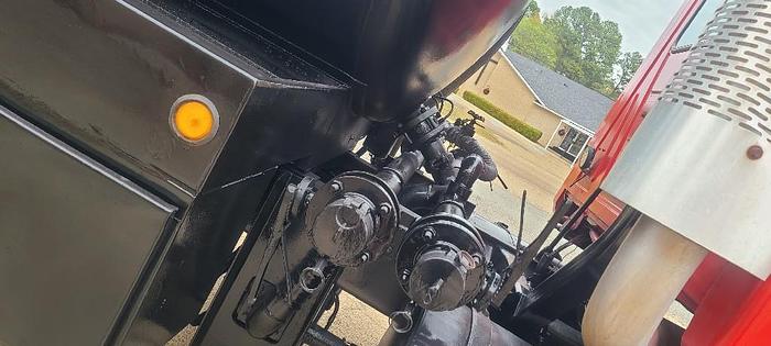 Used 2002 Mack CH 613