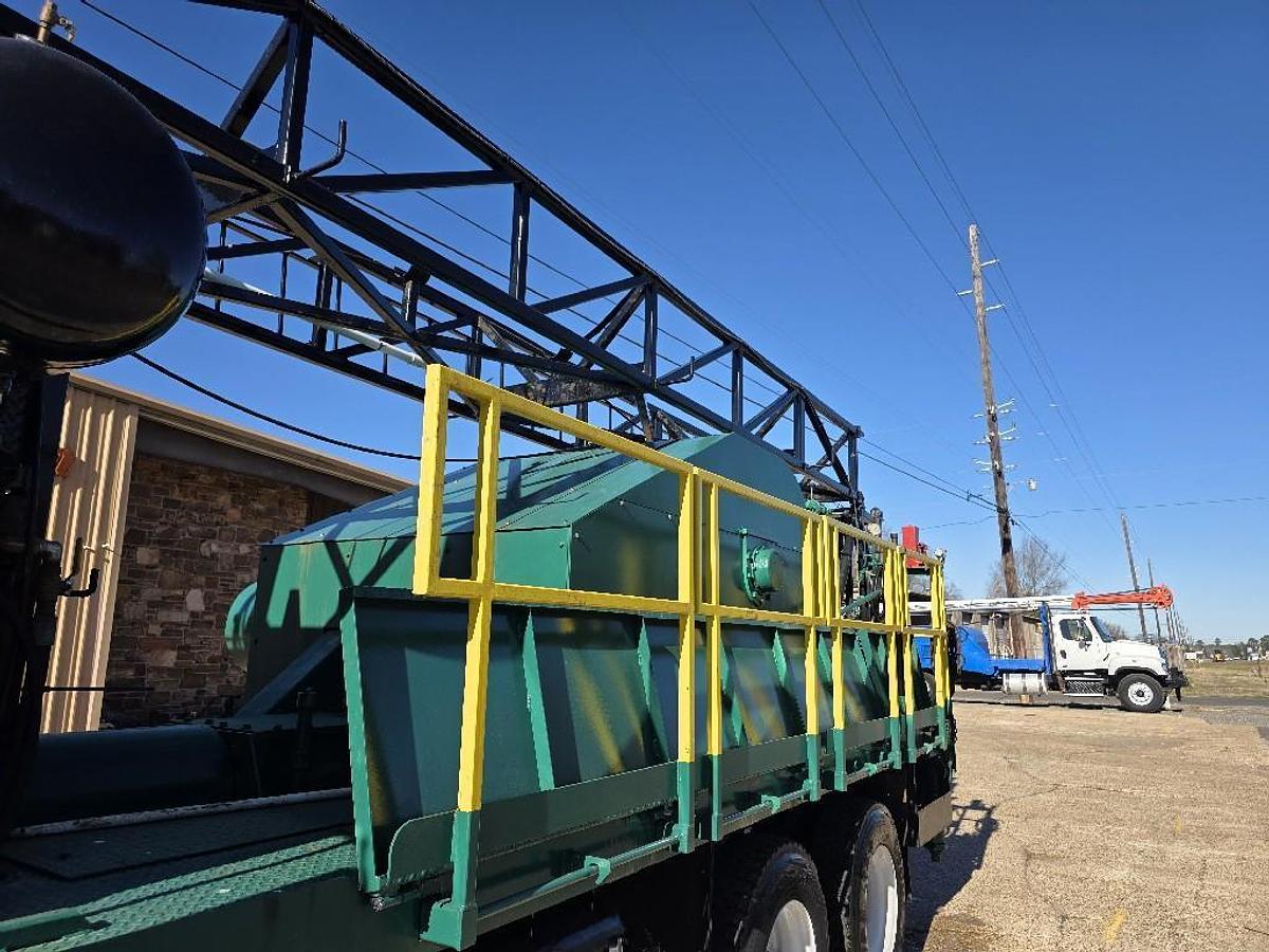 Used 2007 Mack CV713