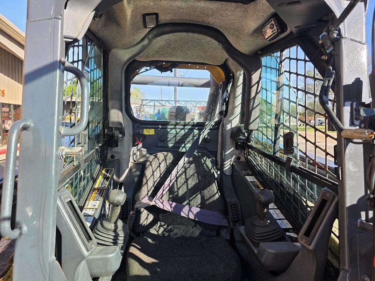 Used 2015 John Deere 333E