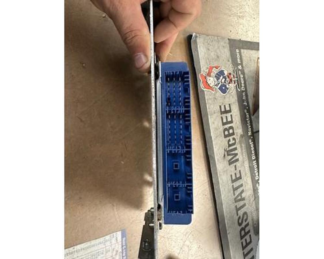 Used USED BENDIX ABS CONTROL MODULE ECM K041767 #0486107019
