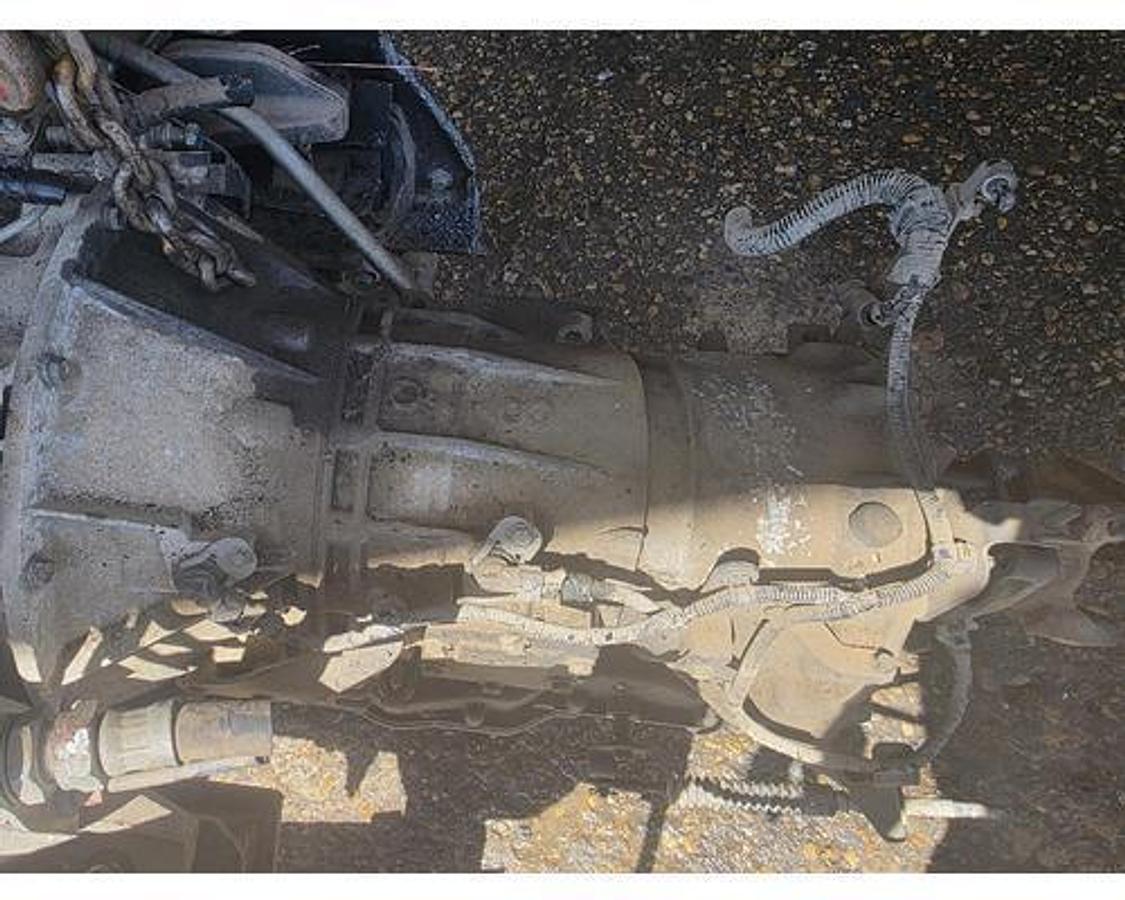 Used 2015 Hino 258/268 2000 SERIES 2200RDS