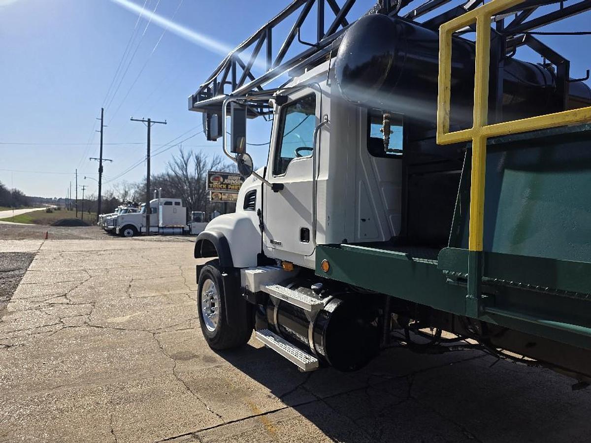 Used 2007 Mack CV713