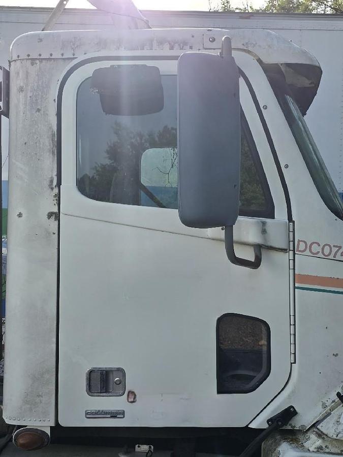 Used 2007 Freightliner COLUMBIA
