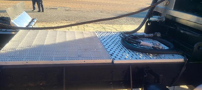 Used 2002 Mack CH 613