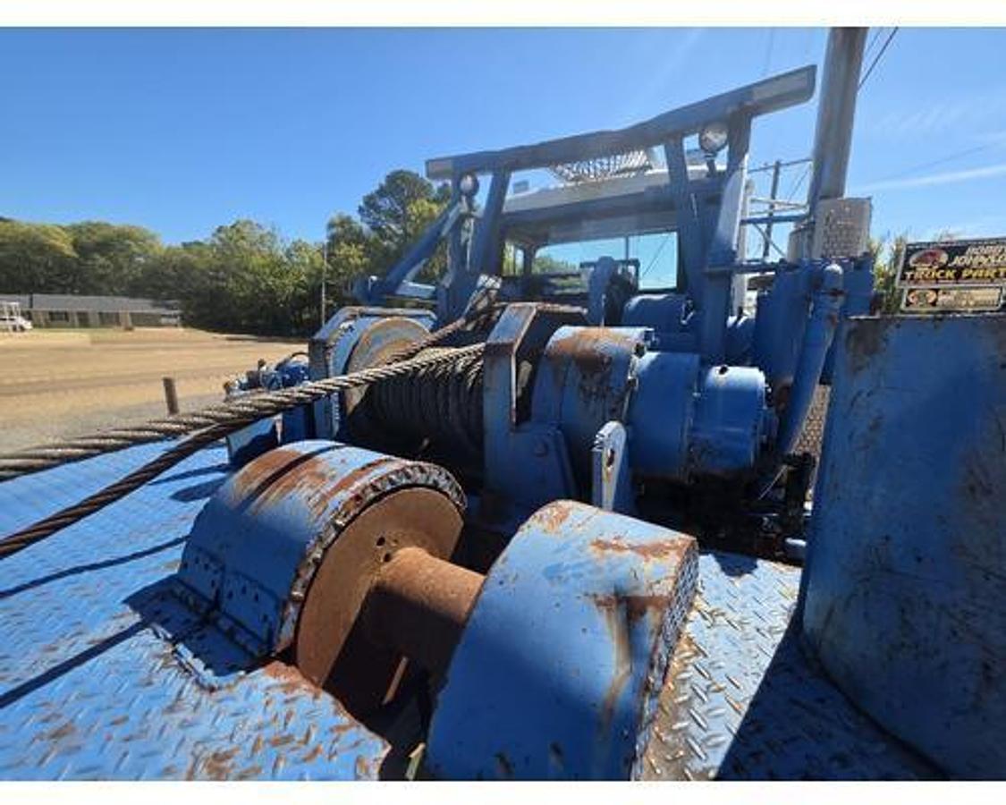 Used 1995 Mack RD688S