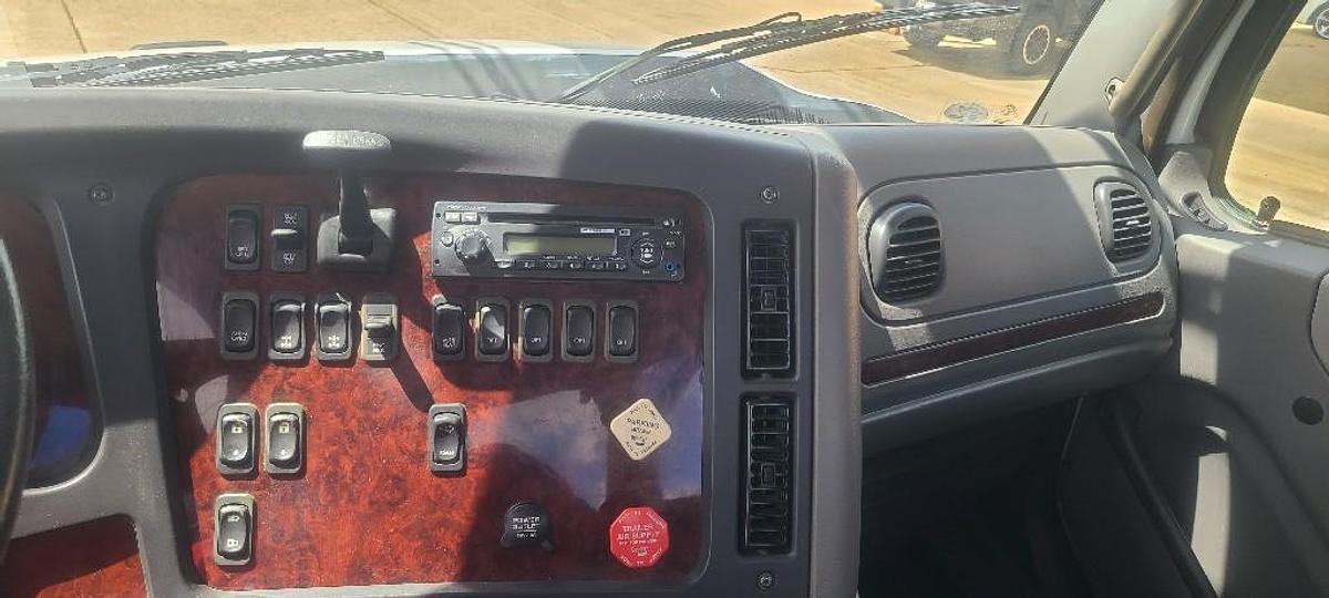 Used 2012 Freightliner 114SD