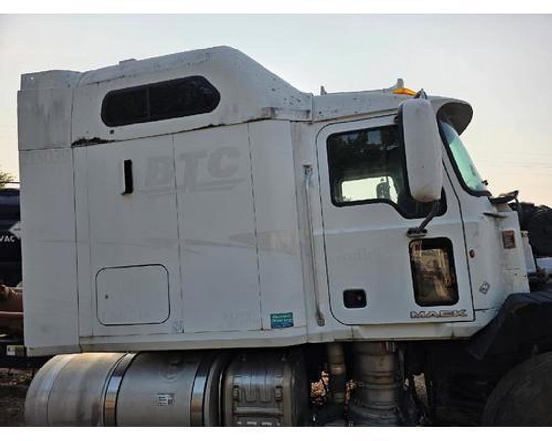 Used 2013 Mack CX600/VISION SERIES
