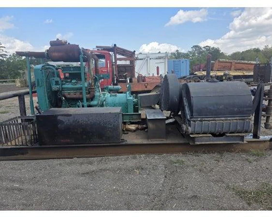 Used TRIPLEX MUD PUMP PAH200 DETROIT 8V71 WITH 5860 ST ALLISON