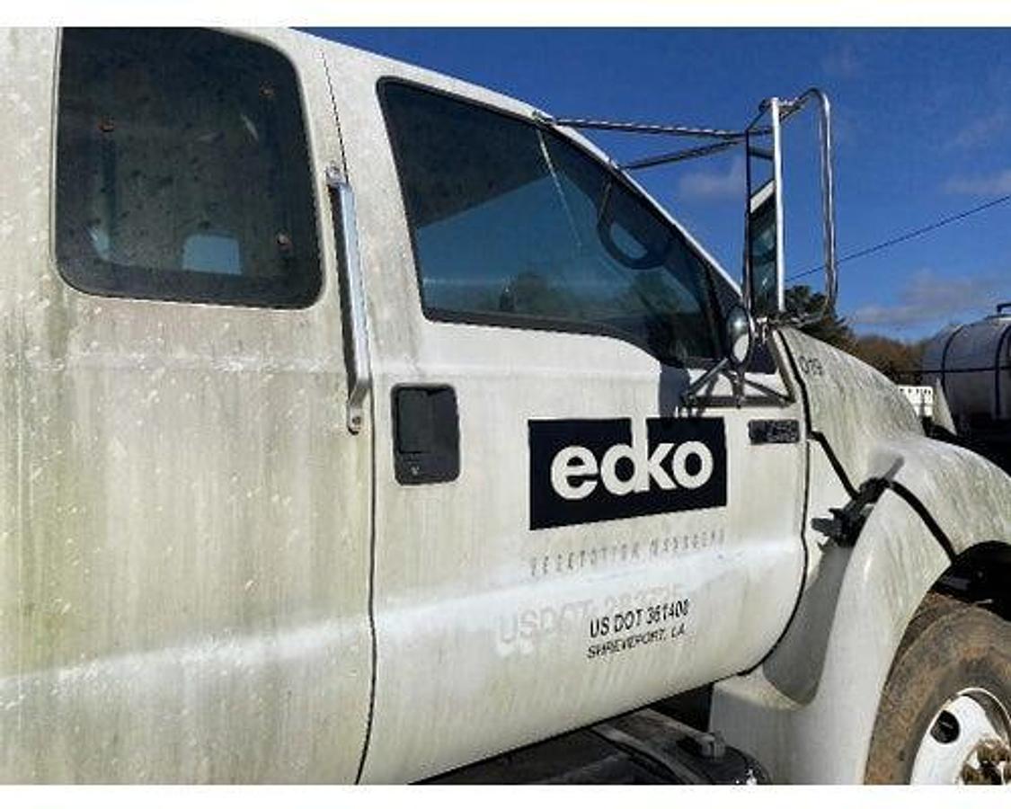 Used 2001 Ford F750