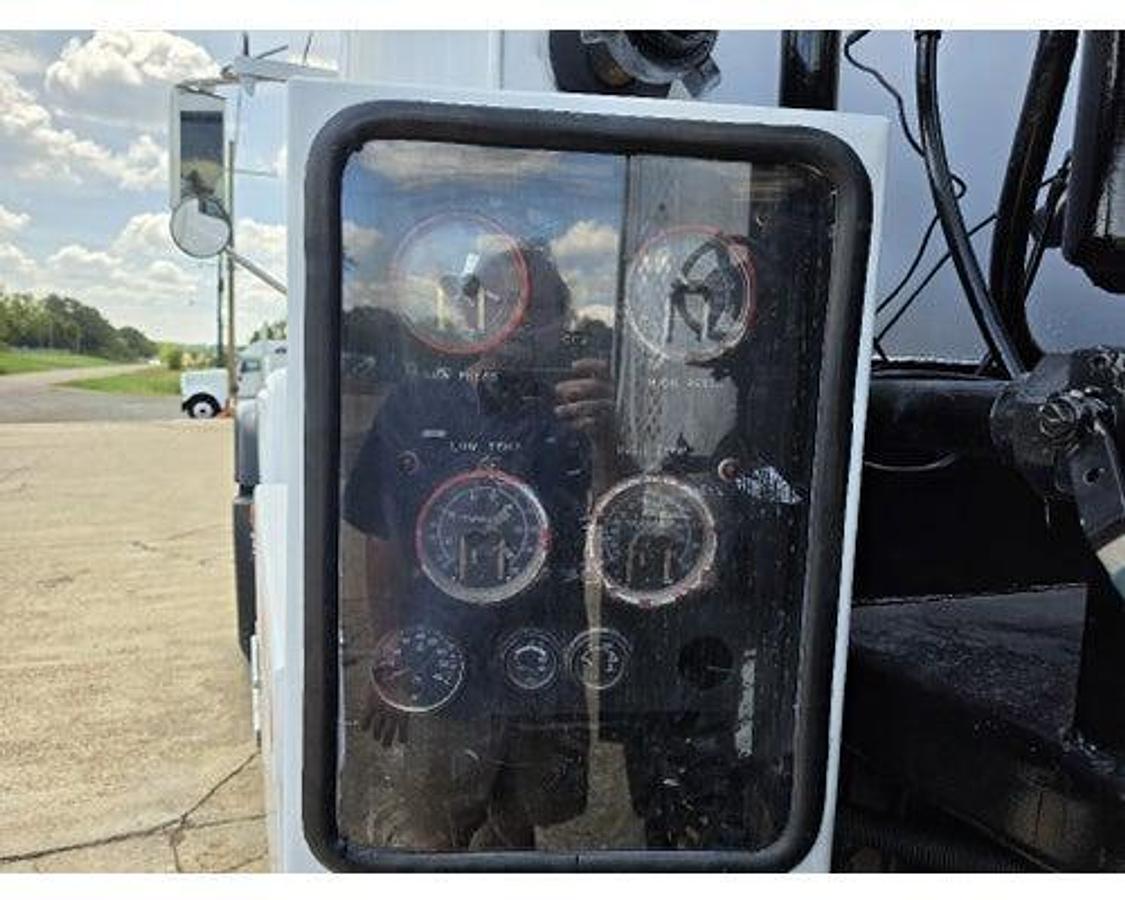 Used 2007 Mack CV700 SERIES