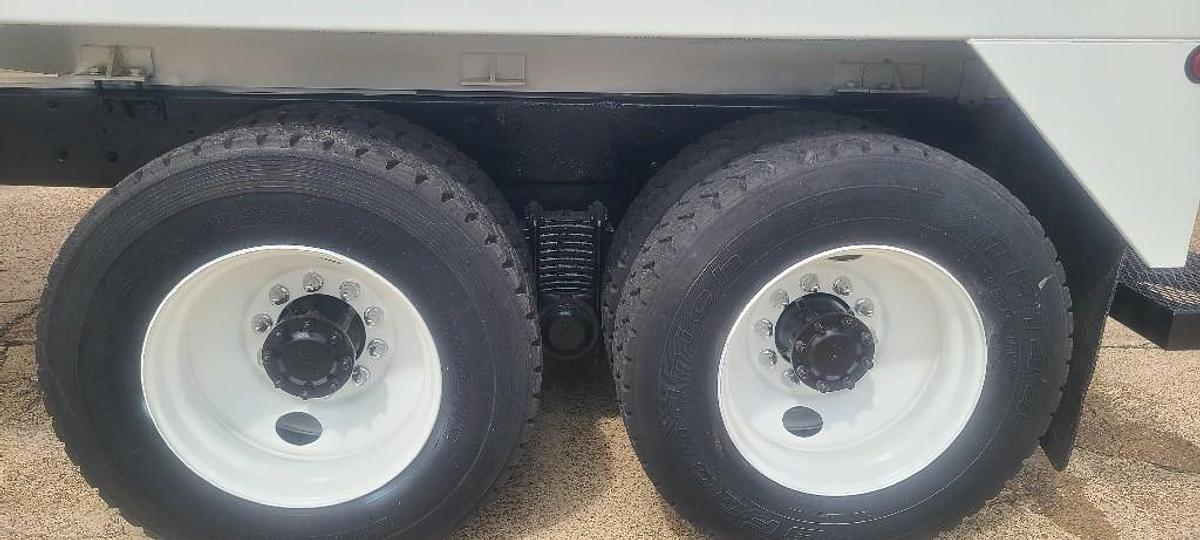 Used 2004 Mack CV713 GRANITE