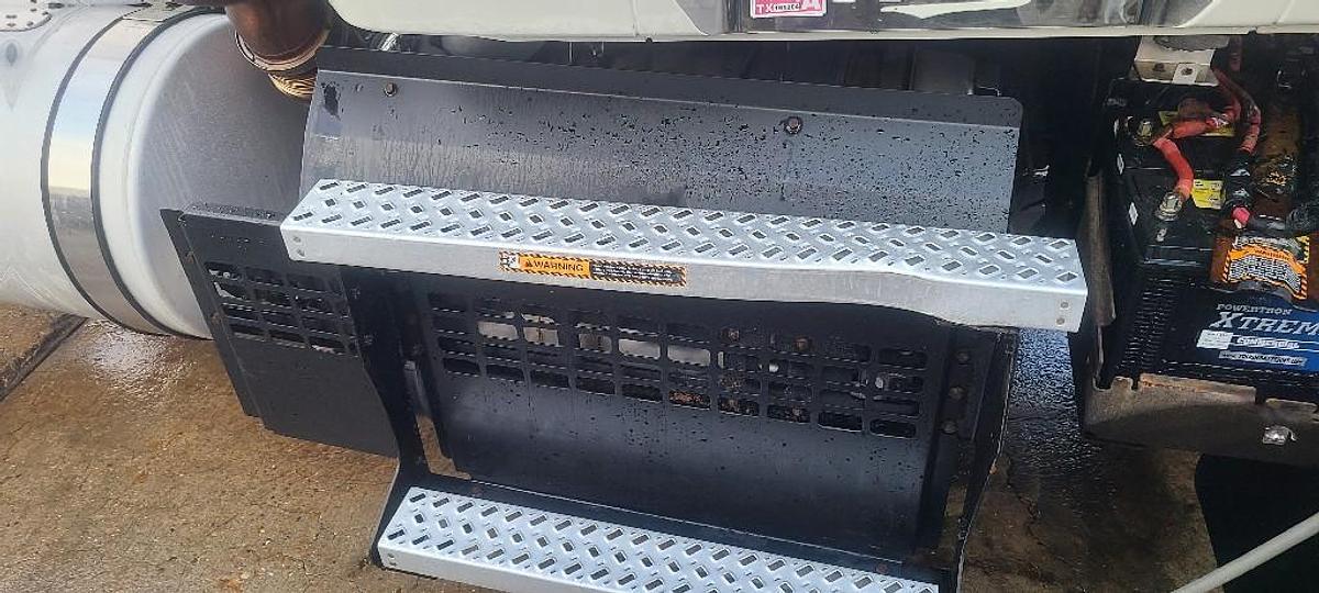 Used 2019 Mack MACK MP8