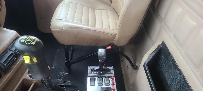 Used 2006 Mack CV713