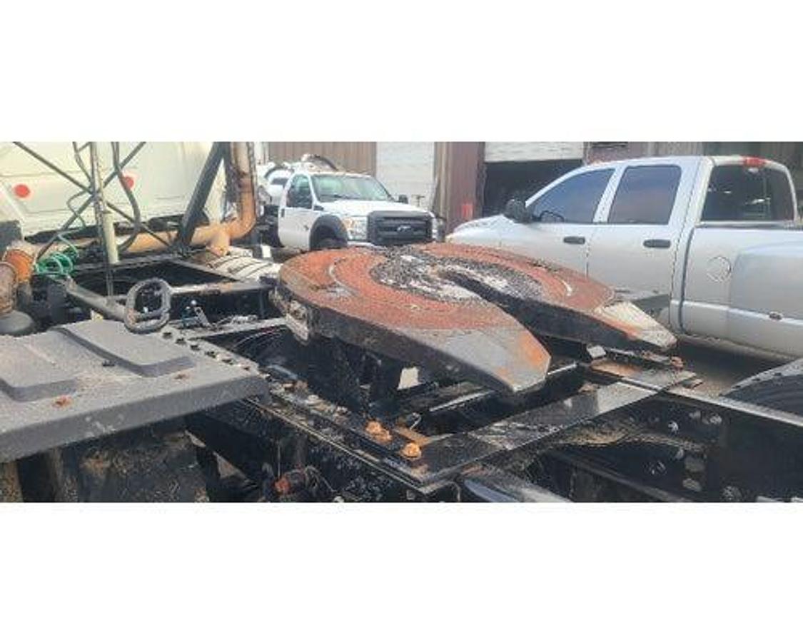Used 2018 Mack CHU613 MANUAL