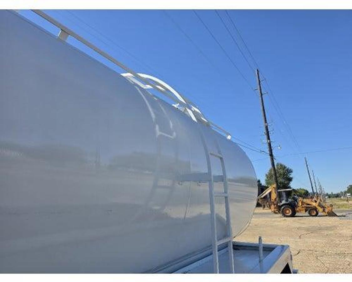 Used 2000 Mack CHU613