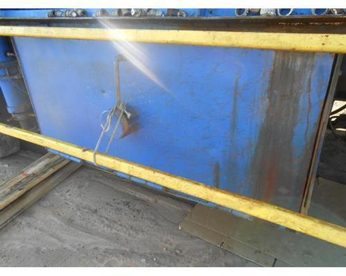 Used CRANE CARRIER RIG