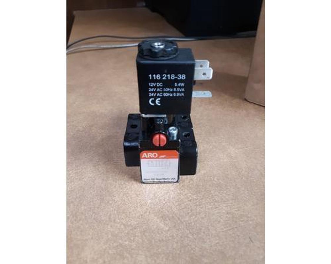 Used SURPLUS 1/4 in 12V DC, 4-Way/2-PositionSolenoid Air Control Valve