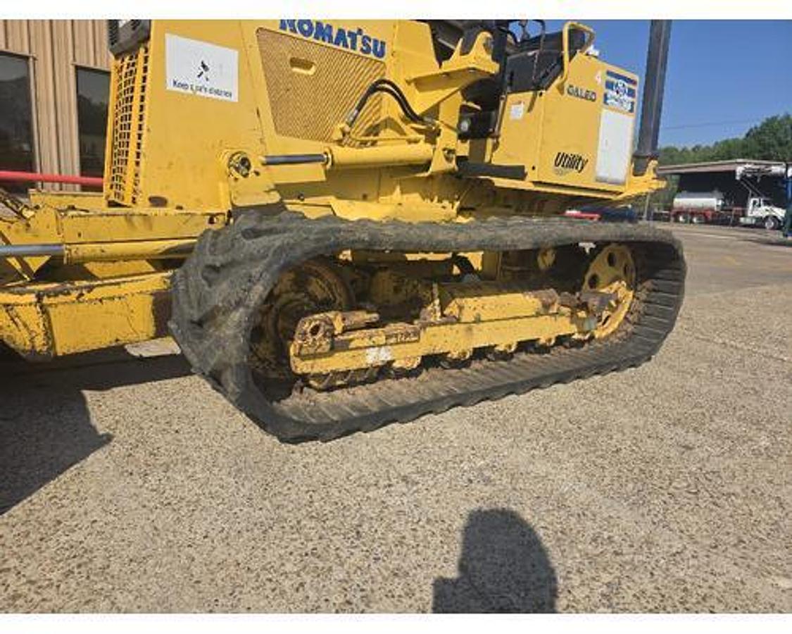 Used 2006 KOMATSU D21P-8A