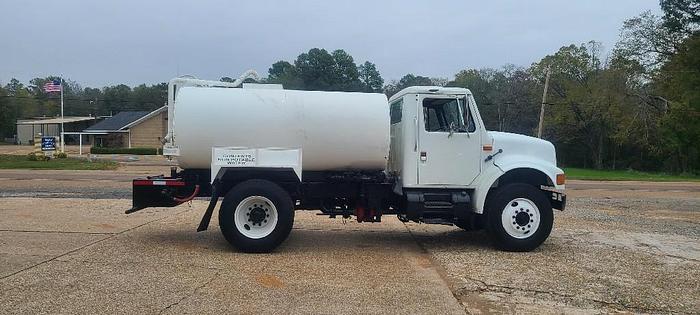 Used 1990 INTERNATIONAL 4900